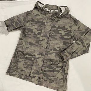 UNIVERSAL THREAD Hooded Camouflage jacket